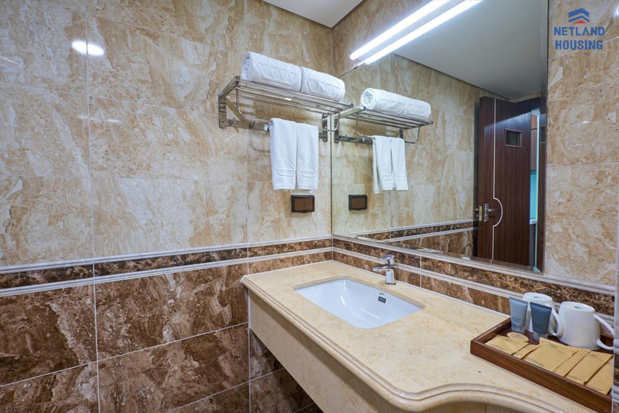 Westlake Legacy Suites By Netland Housing Ханой Екстериор снимка